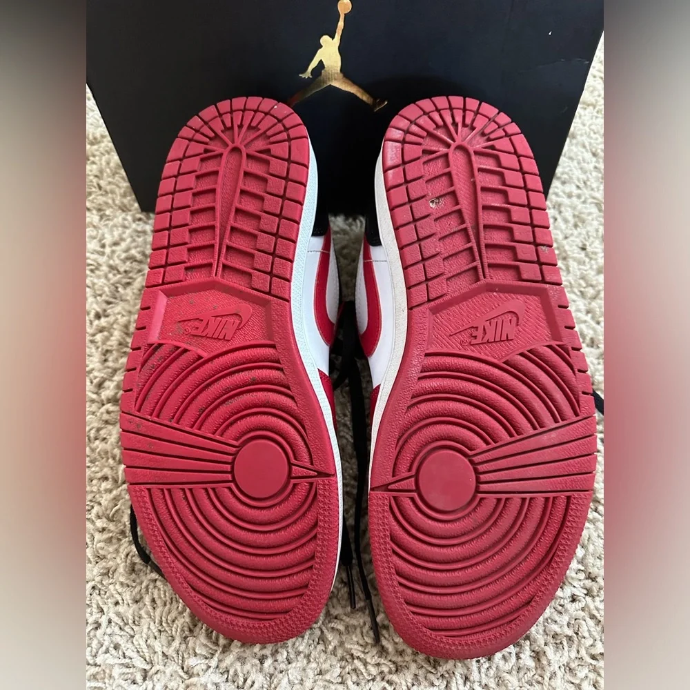 Air Jordan 1 Low